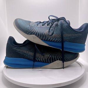 Nike Kobe Mentality II Midnight Navy Platinum Photo Blue Men's 10.5 818952 400
